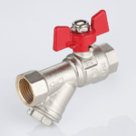 Ball valve combined with strainer
