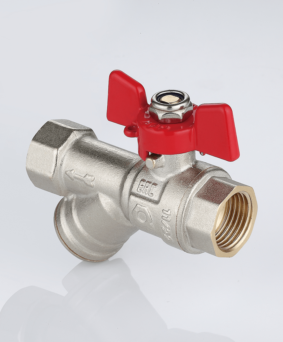 Ball valve combined with strainer