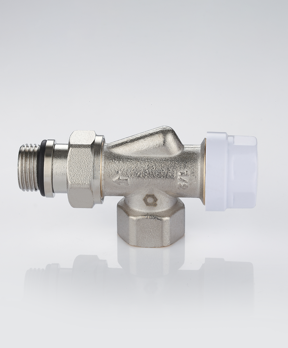 Thermostatic valve axial
